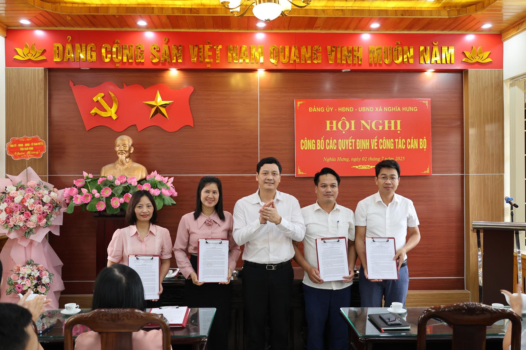 Kiện toàn đội ngũ lãnh đạo xã Nghĩa Hưng sau sắp xếp đơn vị hành chính